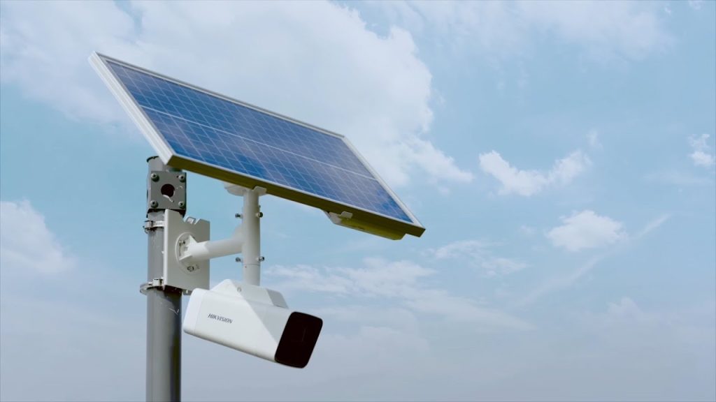 Lắp đặt camera an ninh trong việc giám sát và bảo vệ hệ thống năng lượng mặt trời và gió